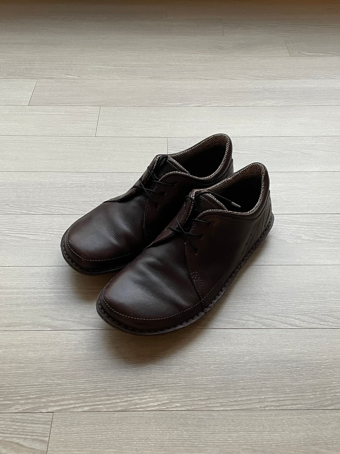 파타고니아 loulu 룰루 레더 슈즈 벨벳 브라운 상품이미지1