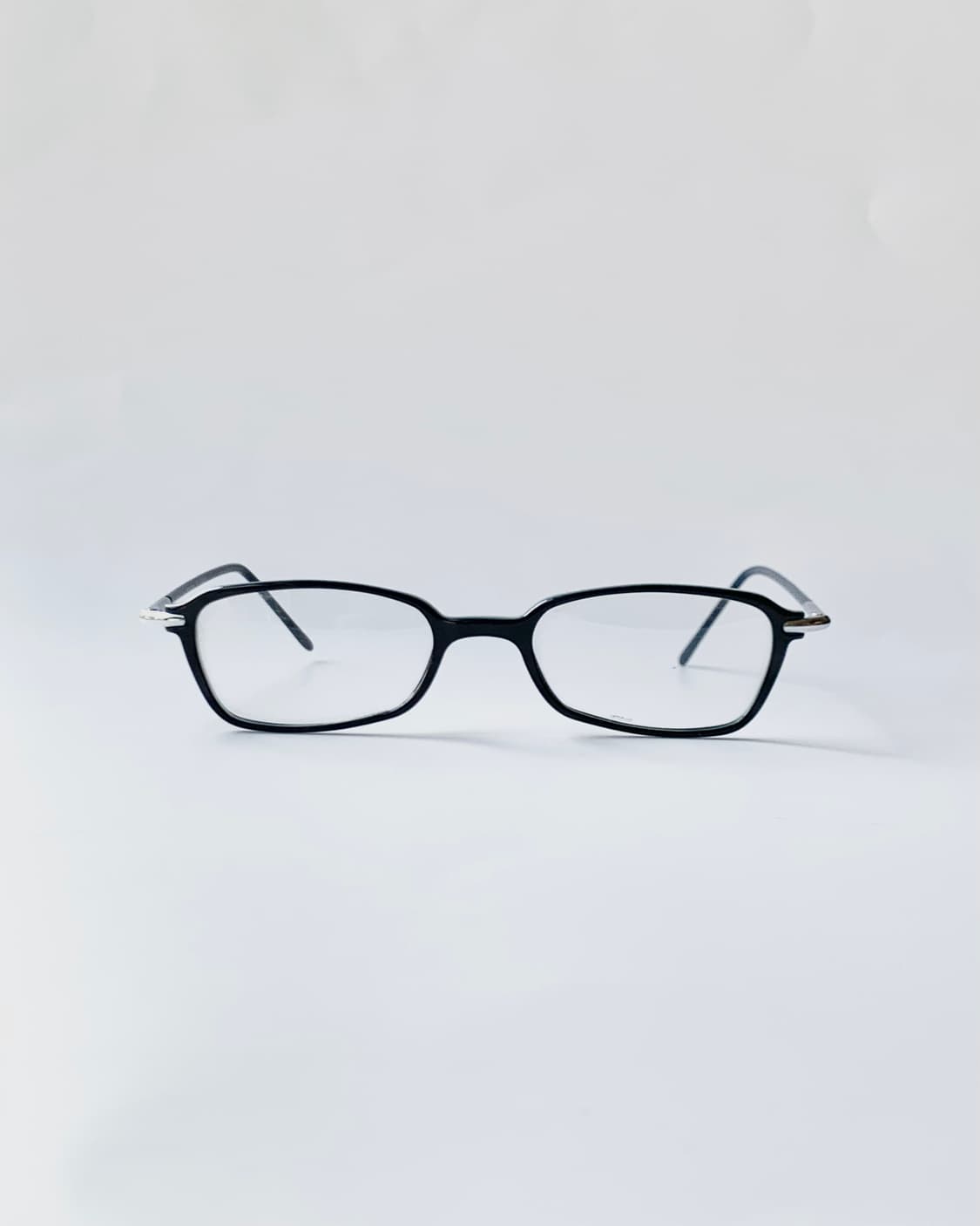 [픽키-705] 블랙 뿔테 풀프레임 안경 슬림 오벌 쉐입 미니멀 상품이미지1