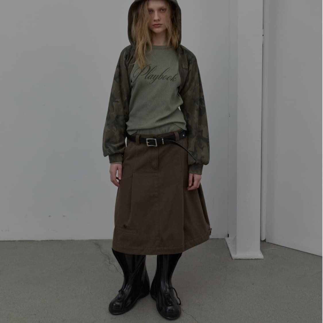 엘씨디씨티엠 COTTON TAILORED MIDI SKIRT 브라운 상품이미지4