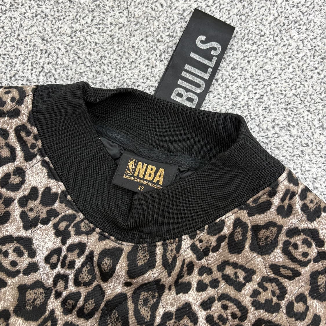 XS NBA 시카고불스 누빔 호피 맨투맨 0303J 상품이미지3