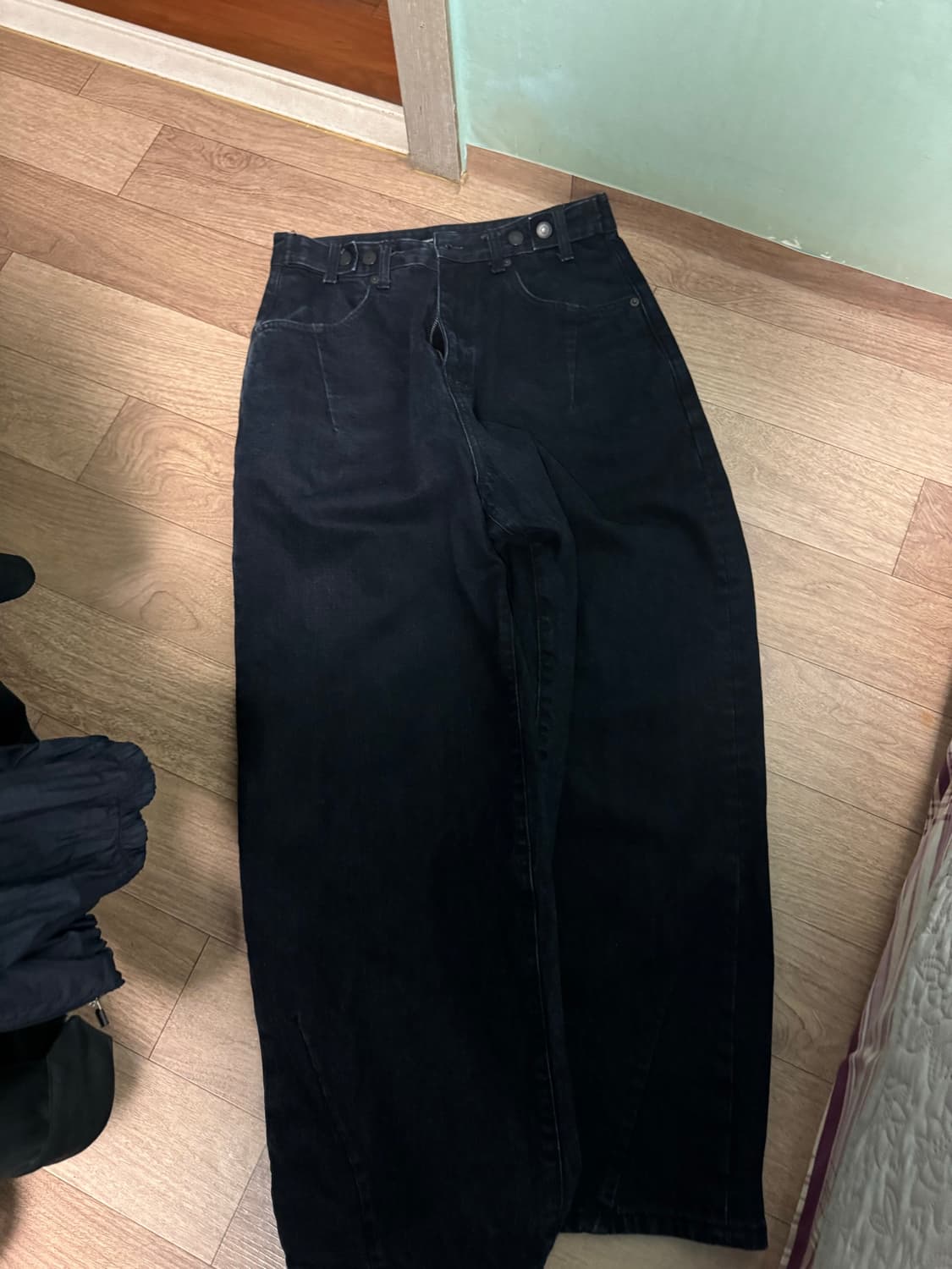 해칭룸 와이드진 상품이미지3
