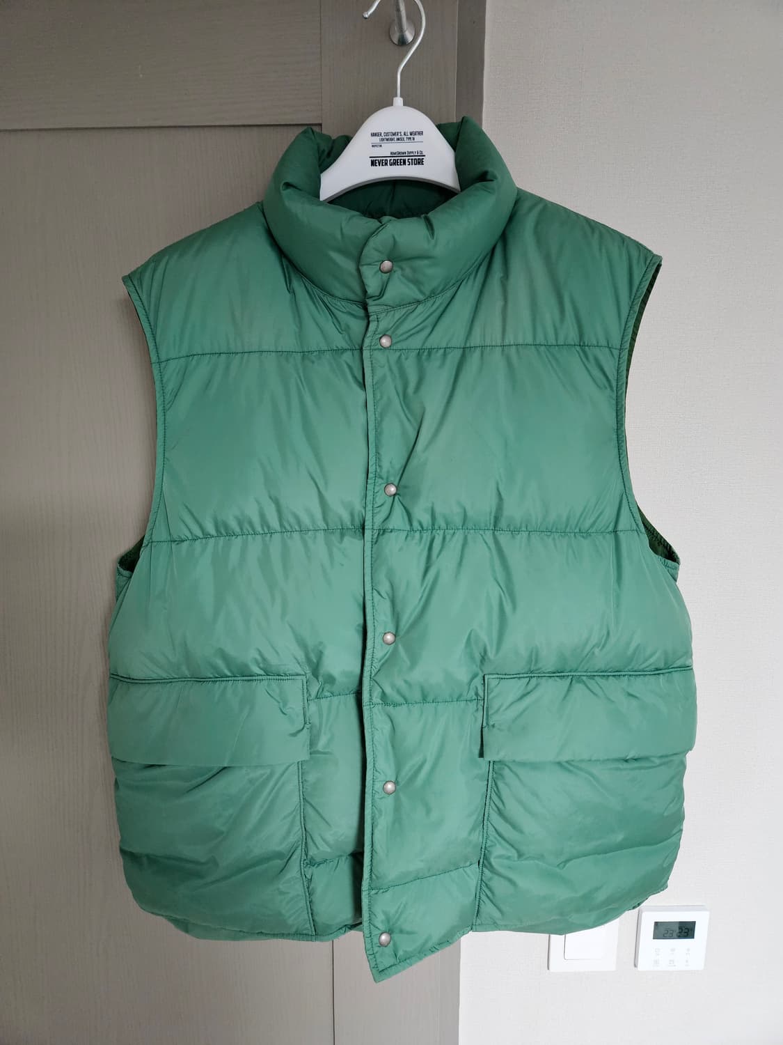 visvim 비즈빔 22aw 워커다운베스트 2사이즈 그린 상품이미지1