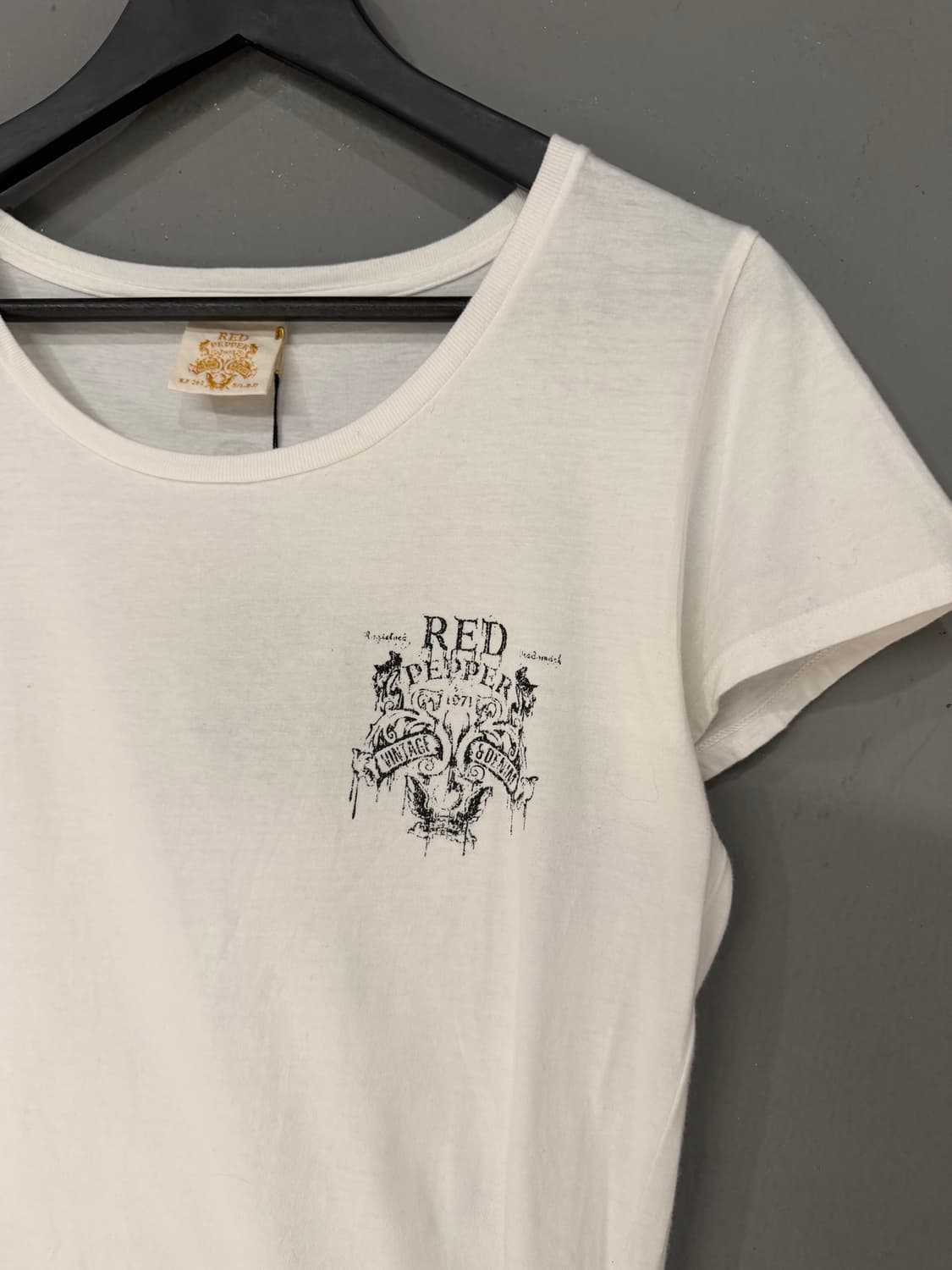 Red pepper back wings detail top 상품이미지6