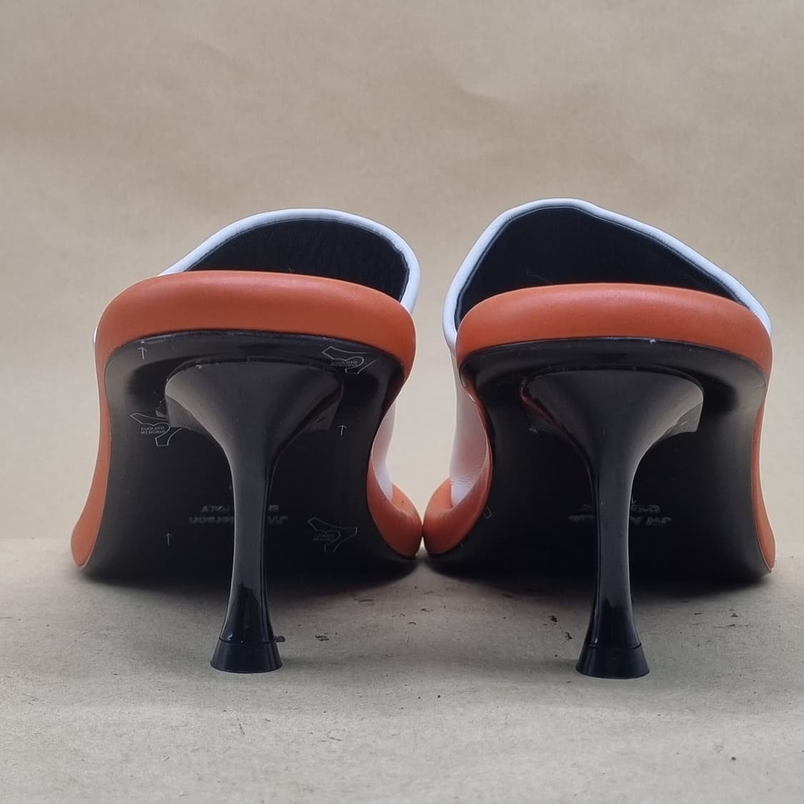 JW 앤더슨 범퍼 여성슬리퍼240 굽9 상품이미지4