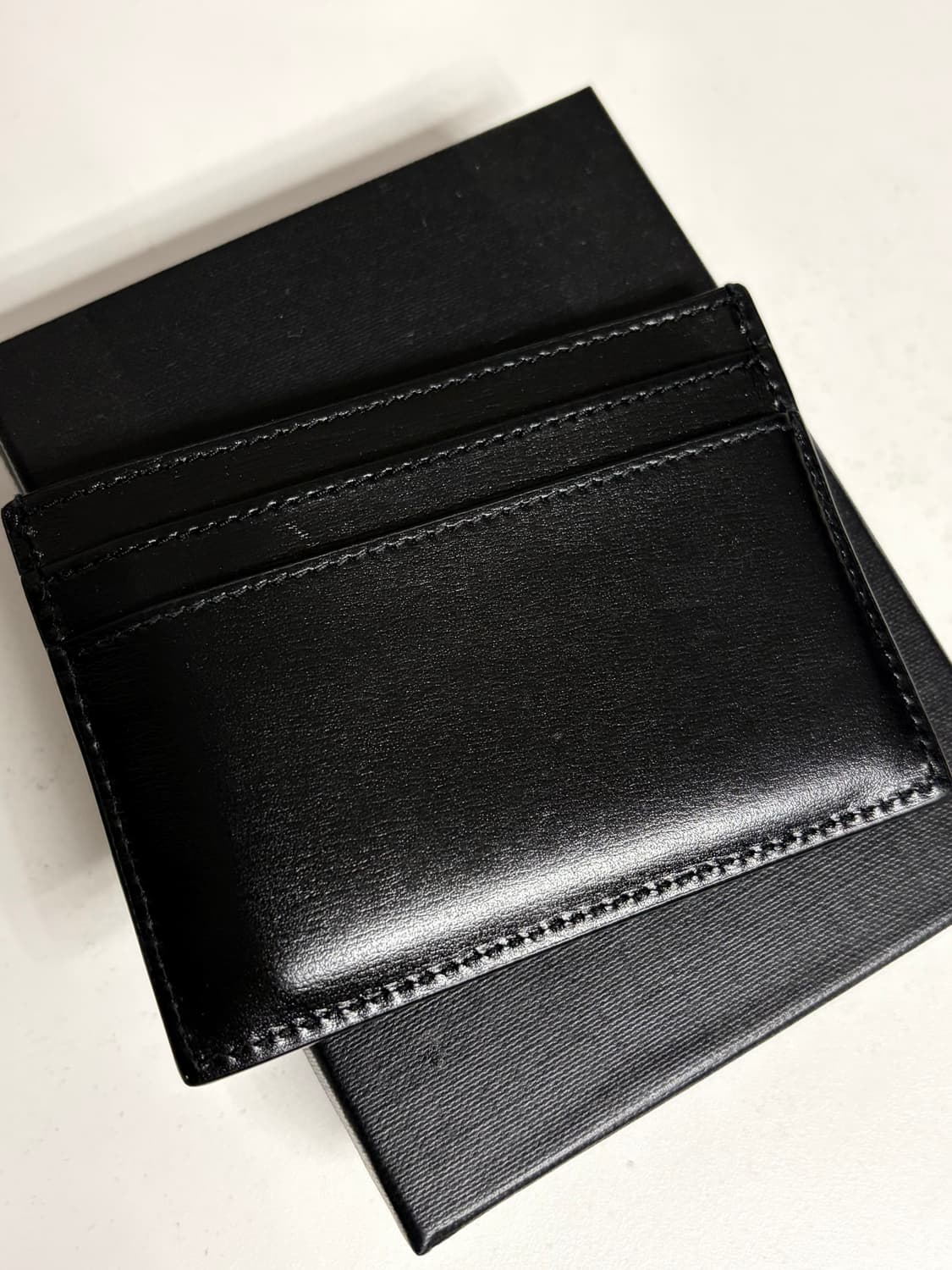 생로랑 카드홀더 지갑 블랙 금장  상품이미지2