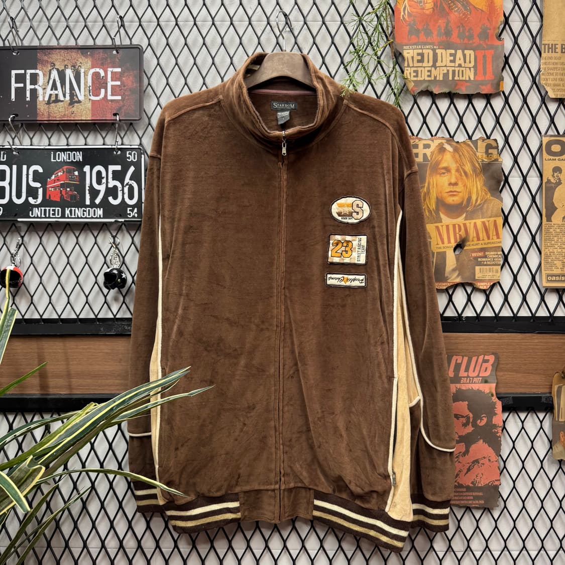 90s RU VINTAGE 벨벳 트랙자켓 전면 패치 디테일 브라운 상품이미지1