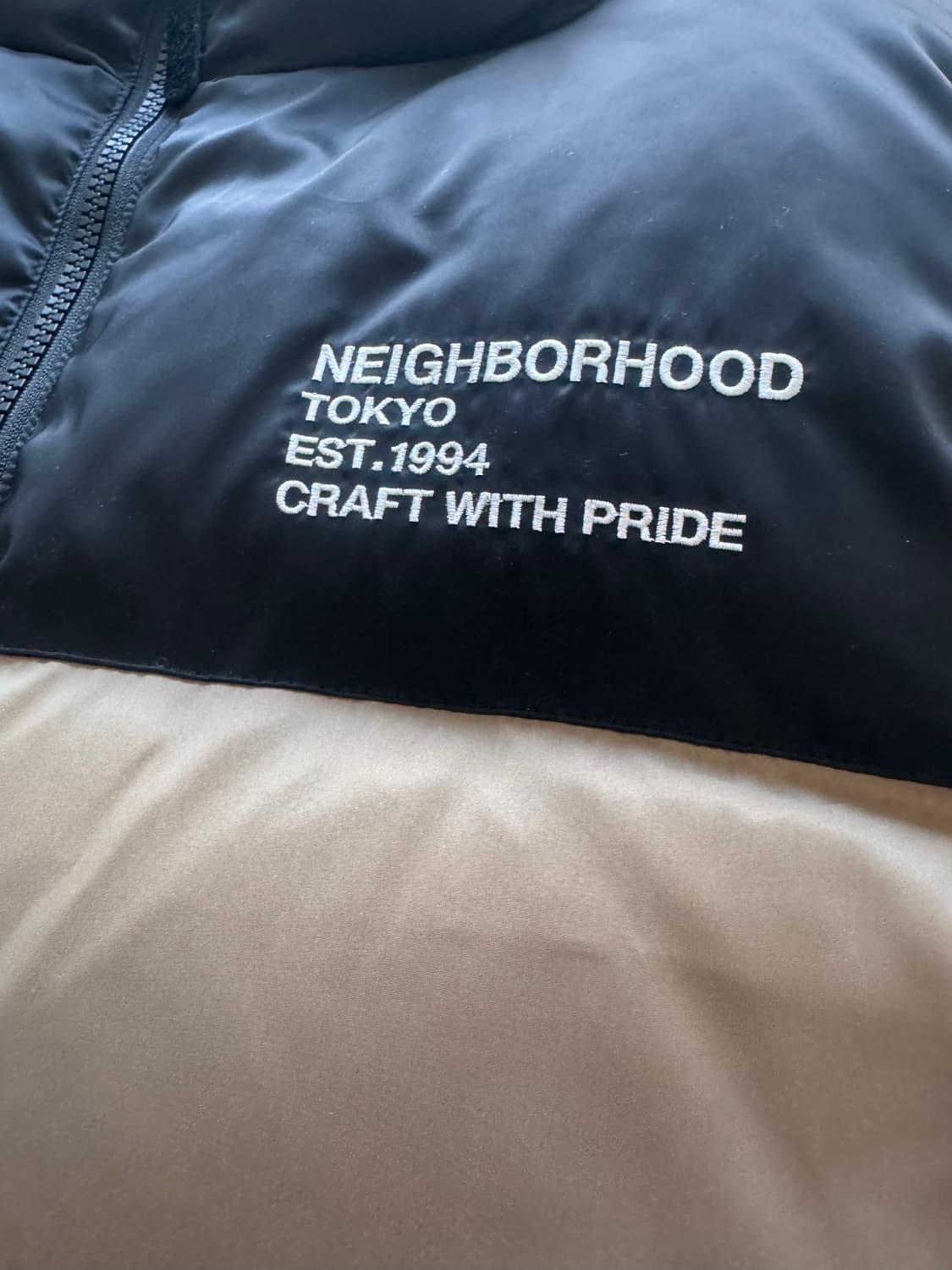 Neighborhood Classic Down Vest 블랙 베이지 상품이미지3