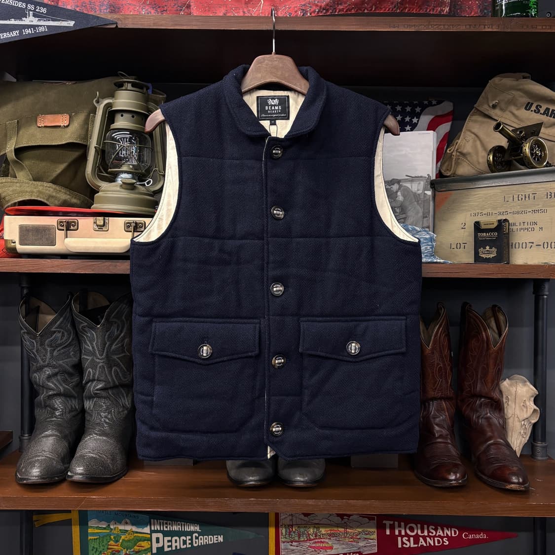 빔즈 하트 보카시 헤링본 라운드카라 버튼업 울 패딩 베스트 N340 상품이미지1