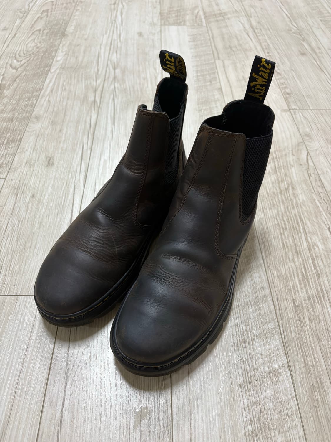 닥터마틴 첼시부츠 크레이지홀스 270 상품이미지1