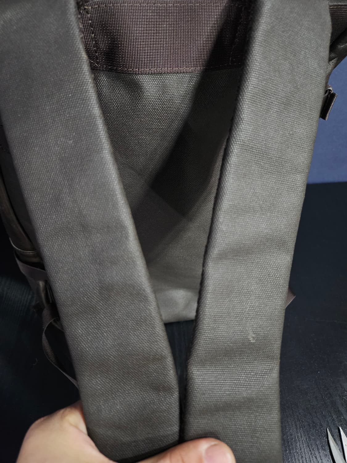 만다리나덕 브라운컬러 가죽 백팩  상품이미지8