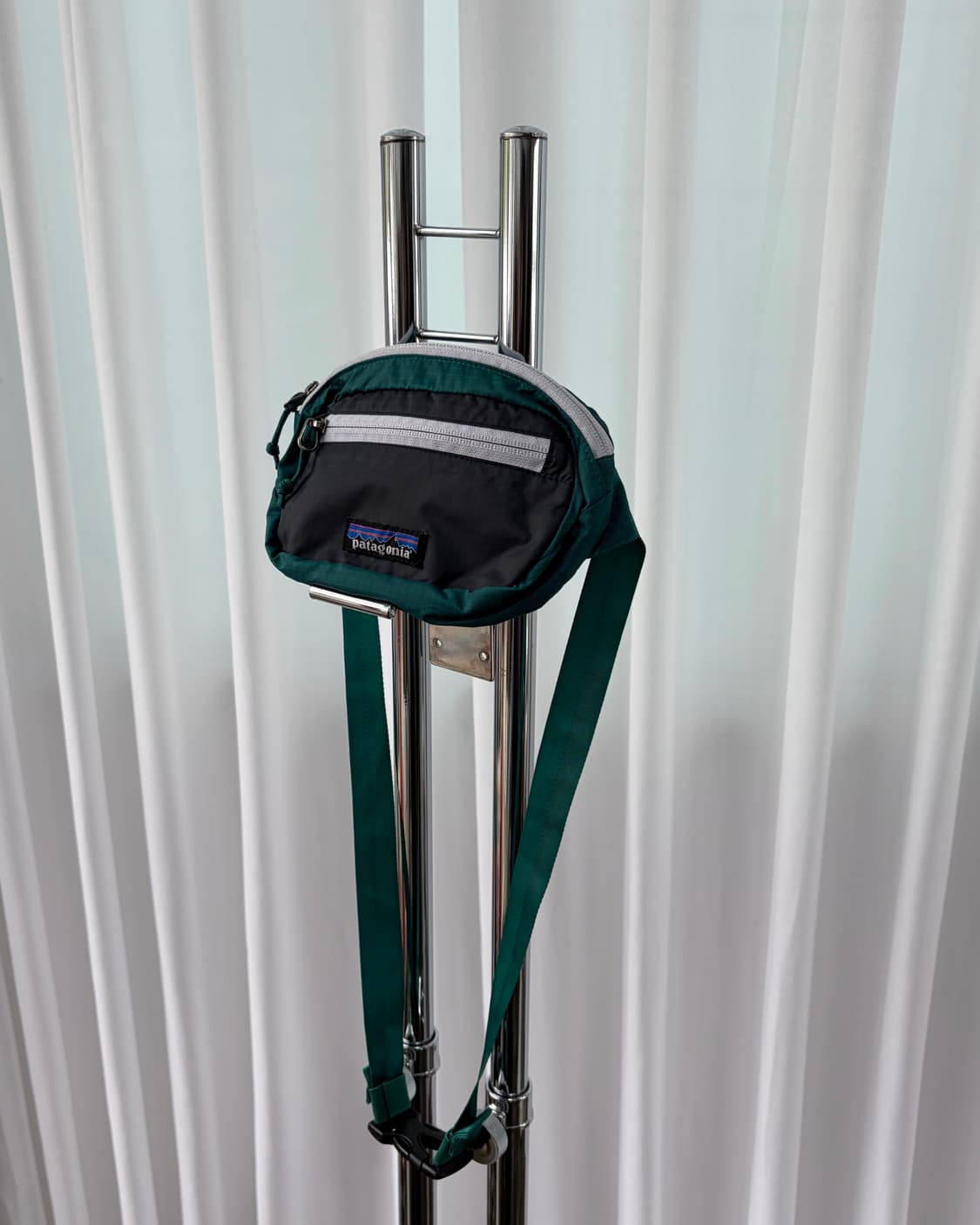 파타고니아 울트라 라이트 미니 크로스백 힙색 상품이미지6