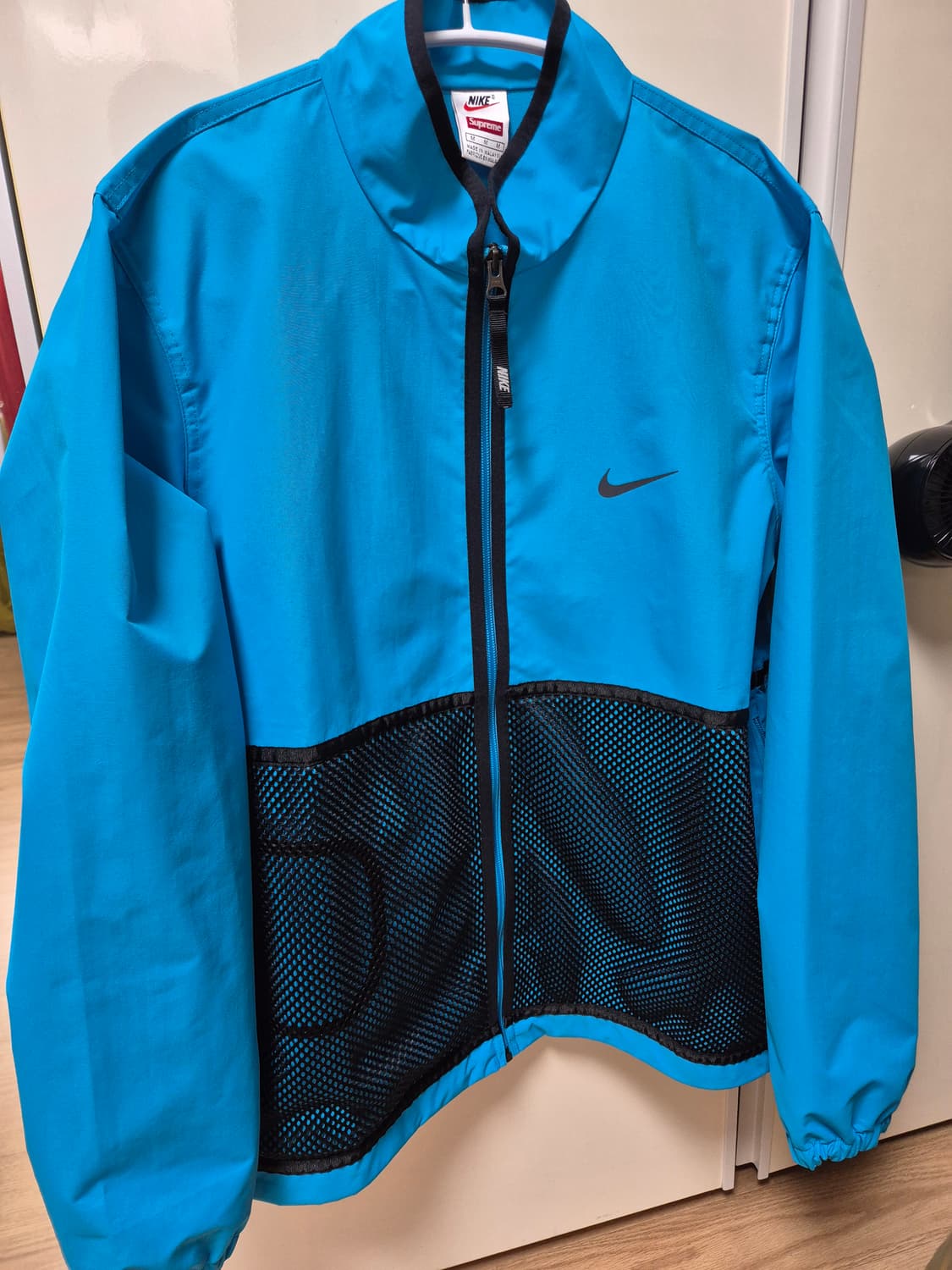 나이키 슈프림 트레일 바람막이 상품이미지1