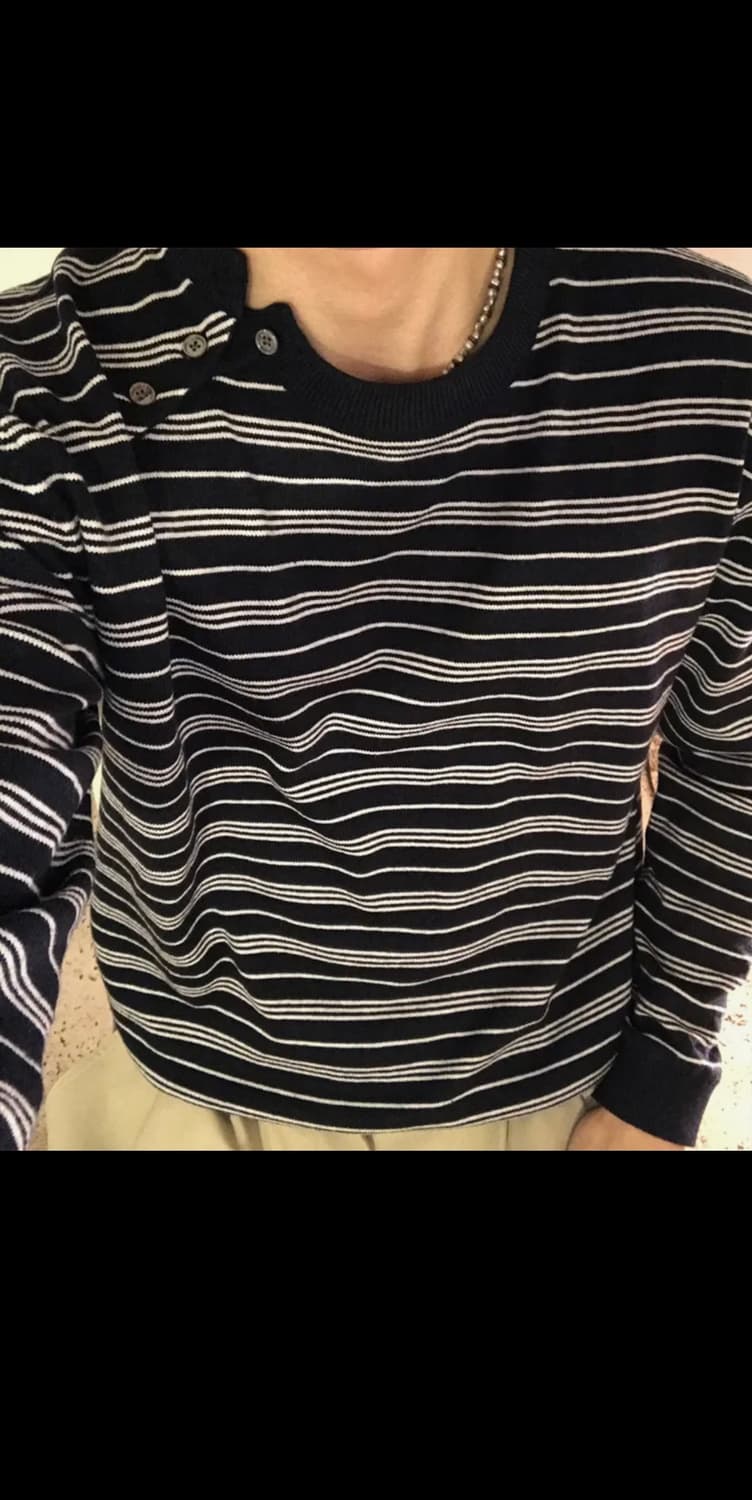 인템포무드) 울 위트 버튼 스트라이프 니트 네이비 상품이미지1