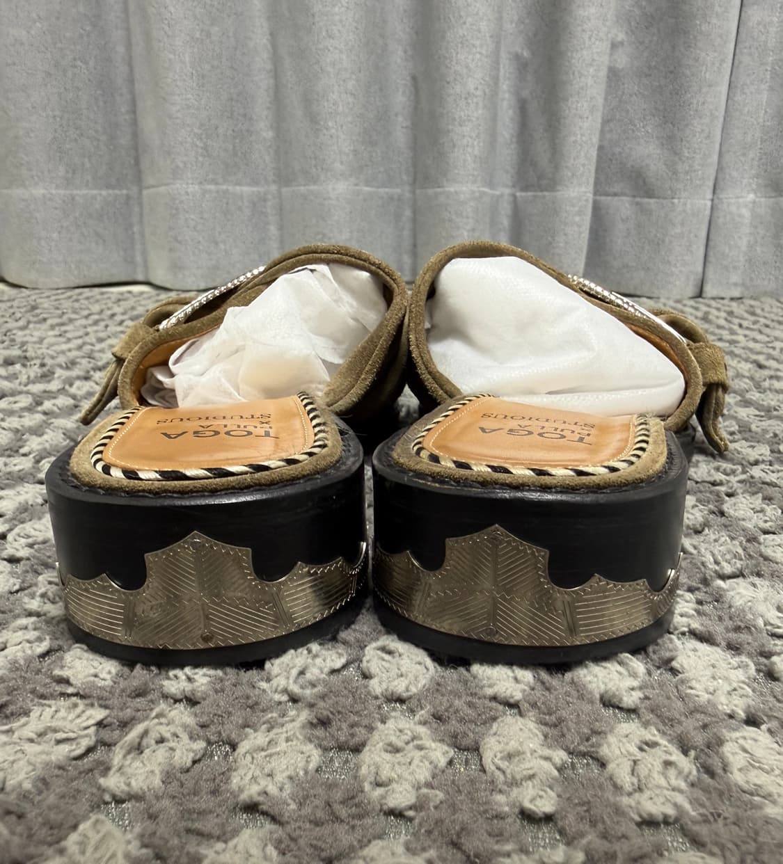 토가 풀라 스웨이드 메탈 버클 샌들 상품이미지4