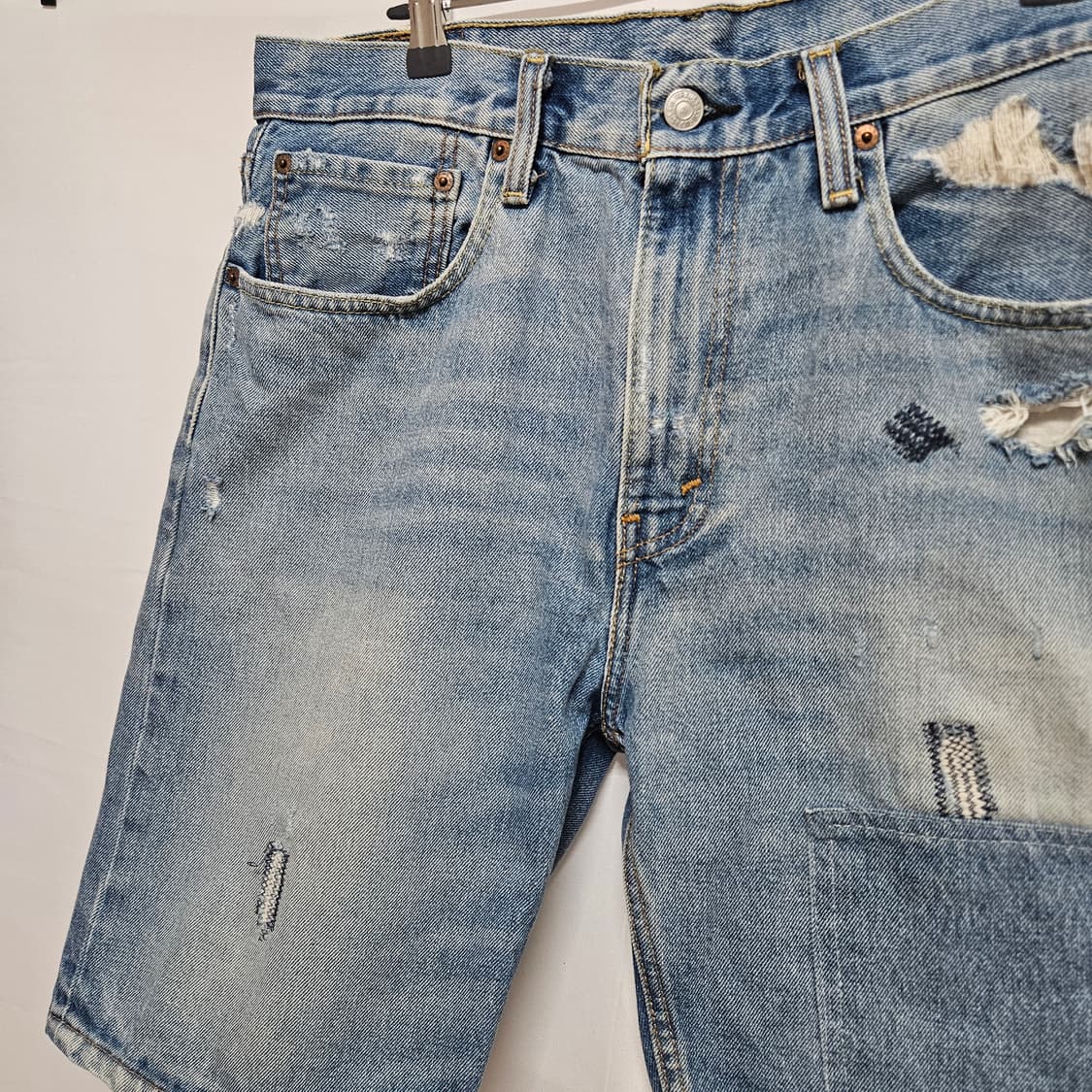 32 리바이스 502 패치워크 데님 반바지 상품이미지2