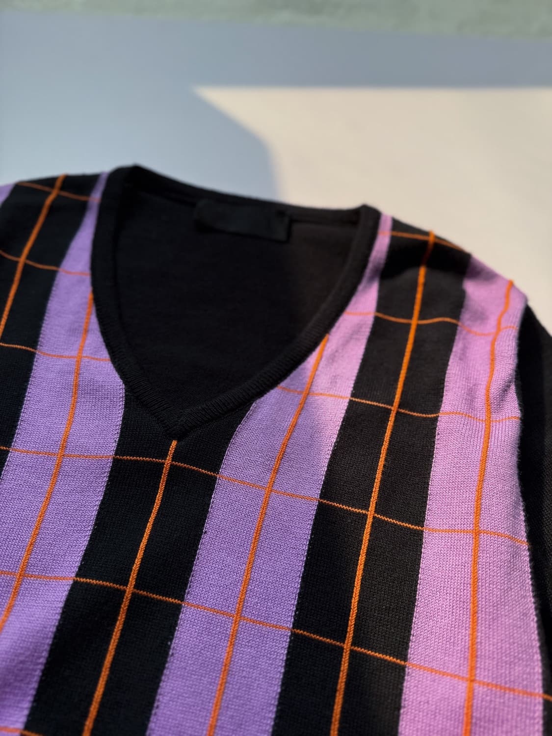 Striped Check V-neck Knit 0229 상품이미지3