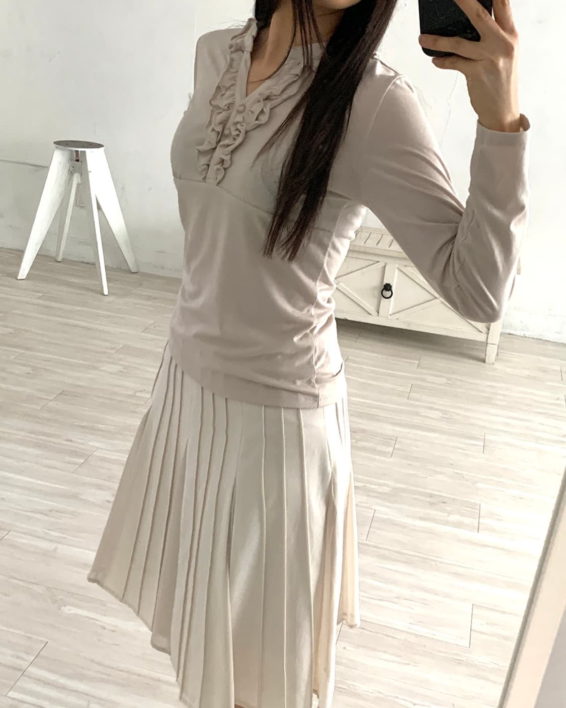 Nude beige chiffon pleated midi skirt 상품이미지4