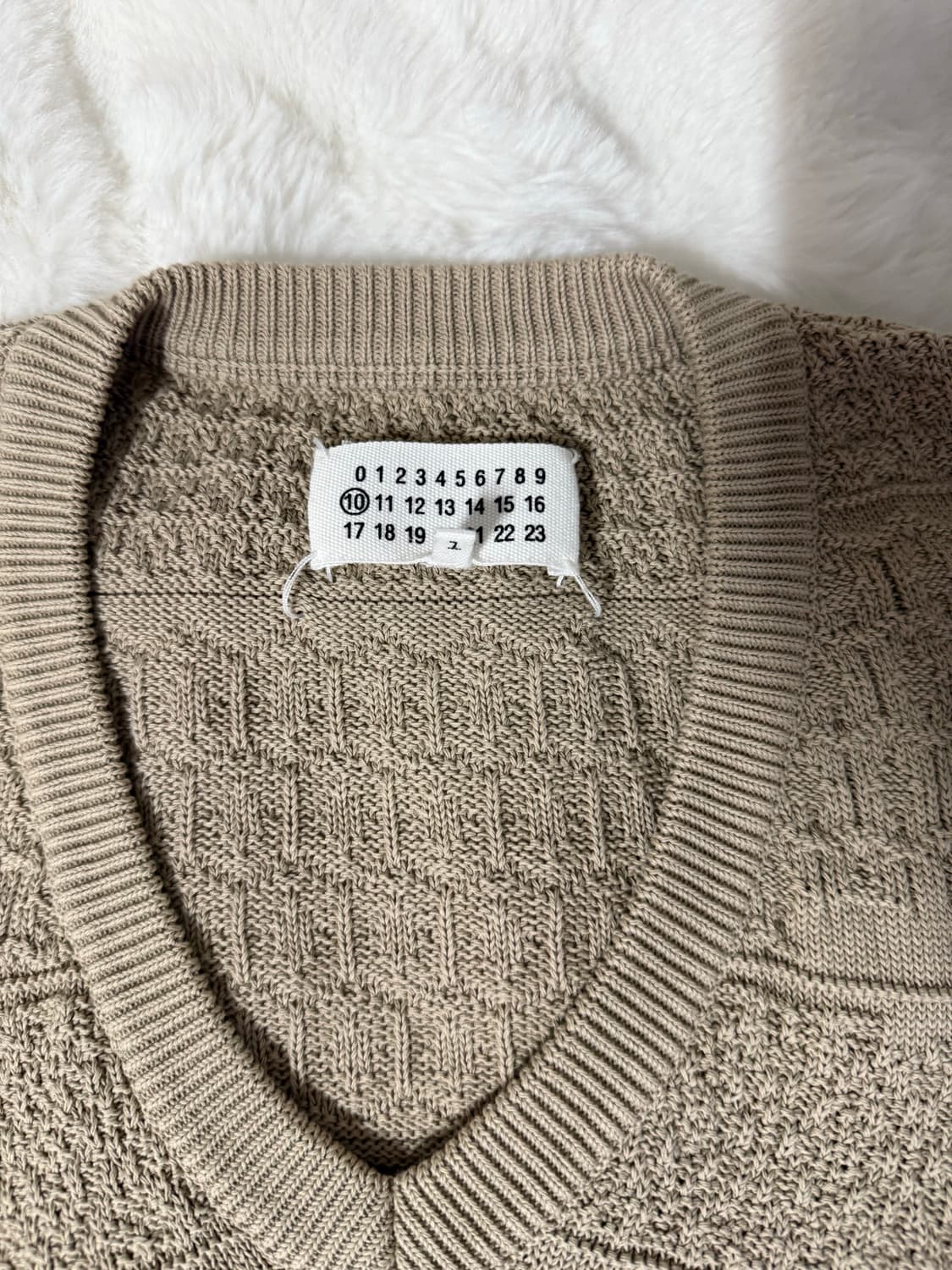 [L] 메종 마르지엘라 2014 10번 브이넥 니트 베이지 상품이미지1