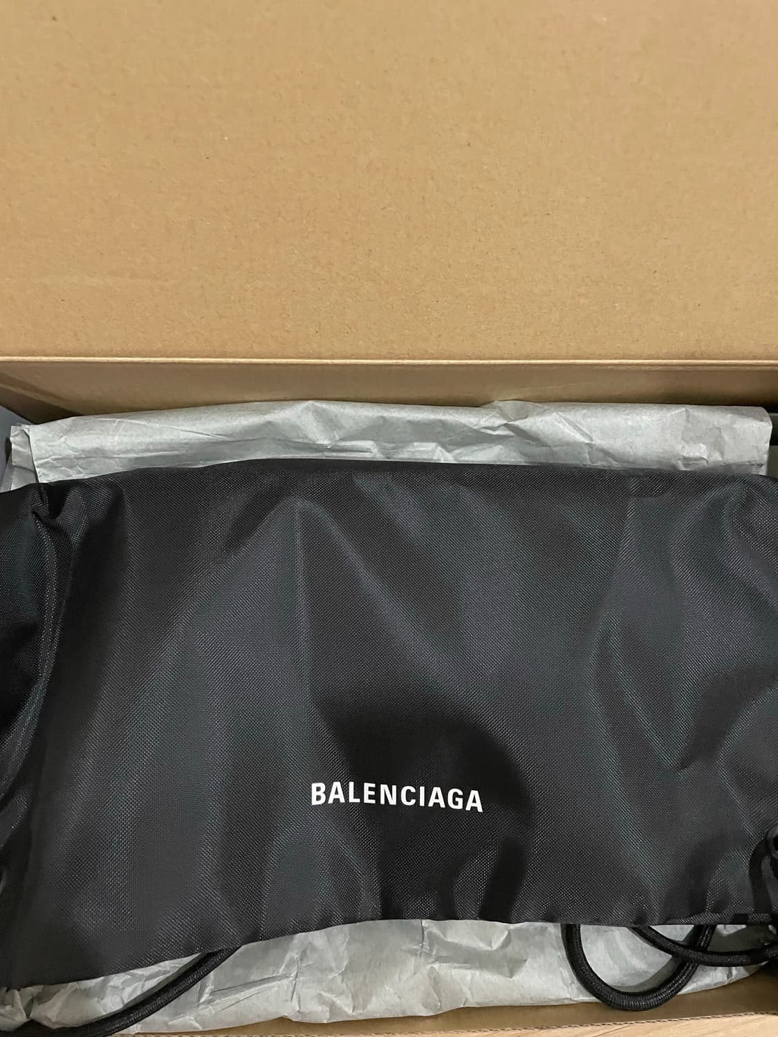 발렌시아가 스니커즈 상품이미지2