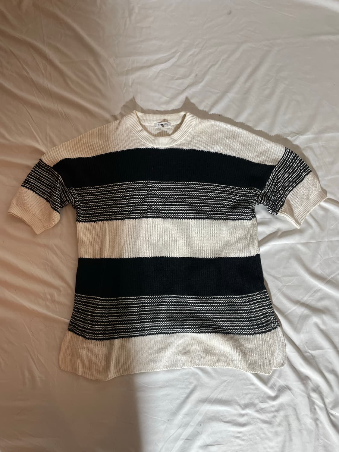 글로벌워크 스트라이프 반팔 니트 상품이미지1