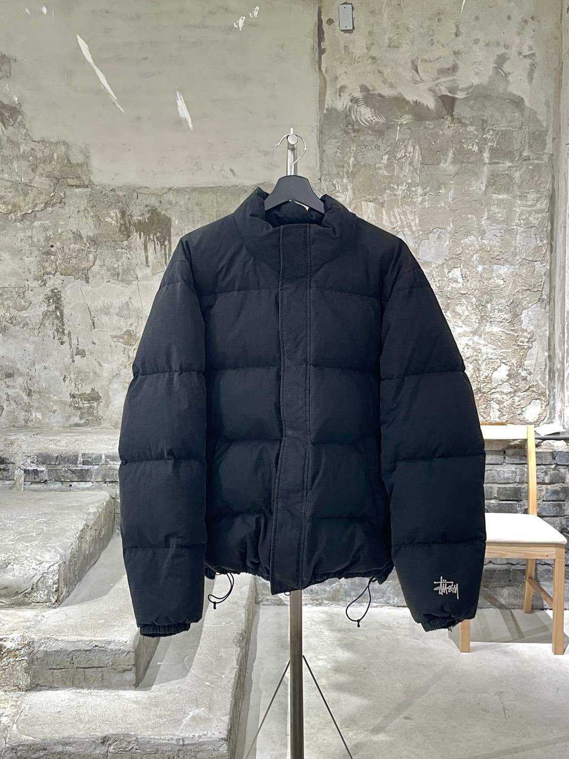 스투시 블랙 립스탑 다운 푸퍼 자켓 상품이미지1
