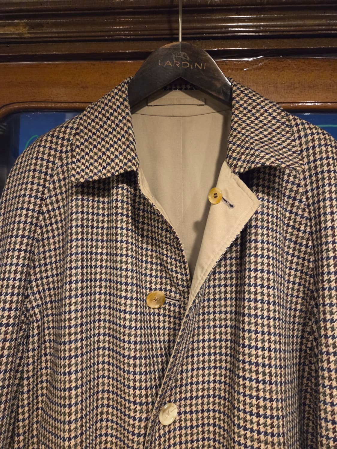 버버리 아이리시 트위드코트 상품이미지2