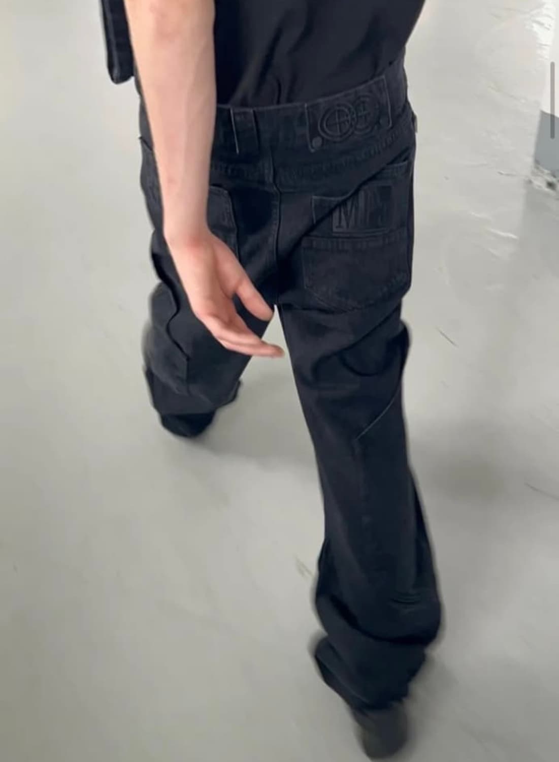 (새상품) 플라스틱프로덕트 팬츠 판매 상품이미지1