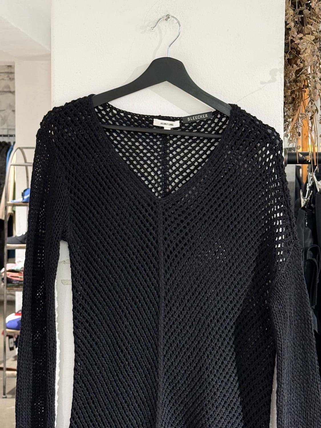 헬무트랭 블랙 비대칭 브이넥 메쉬 니트 상품이미지2