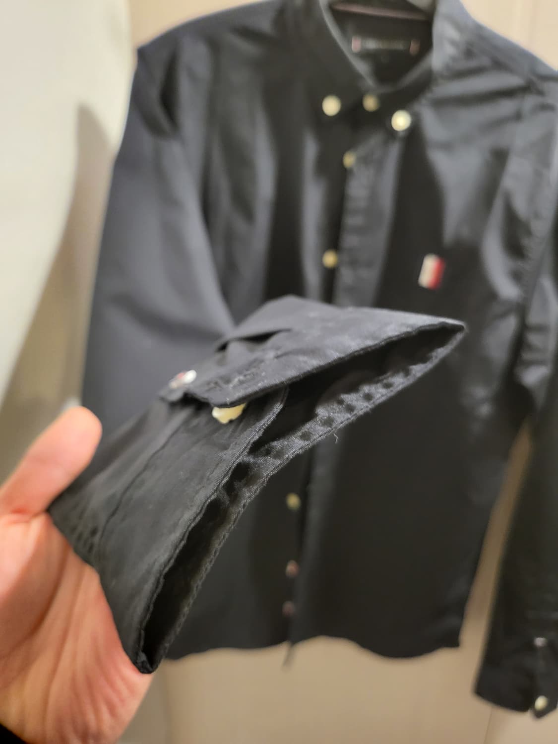 타미힐피거 블랙 셔츠 상품이미지3