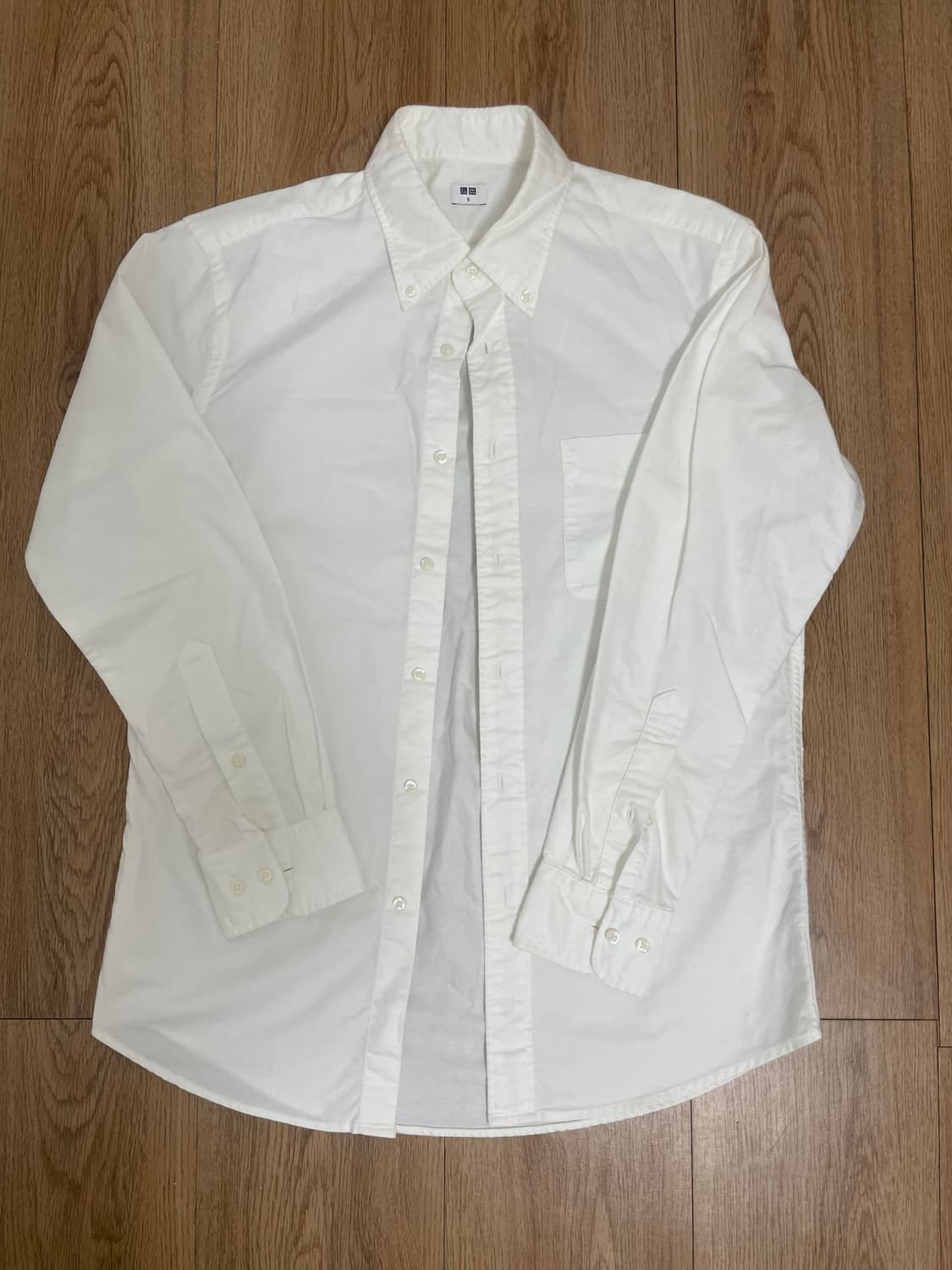 유니클로 흰색 셔츠 상품이미지1