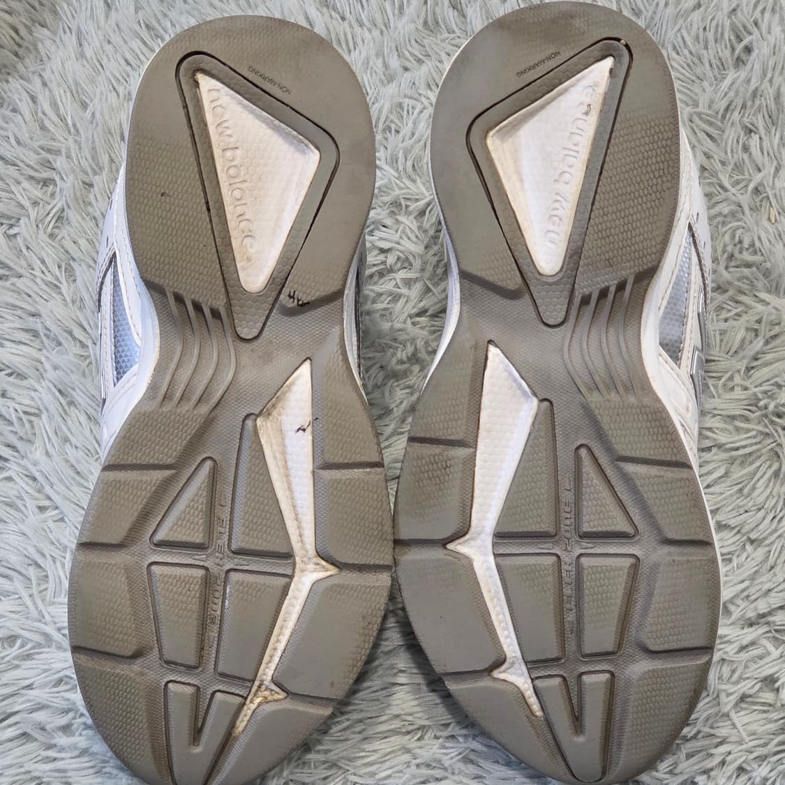 4a-27:뉴발란스 409 v2 화이트 트레이닝화(220) 상품이미지9