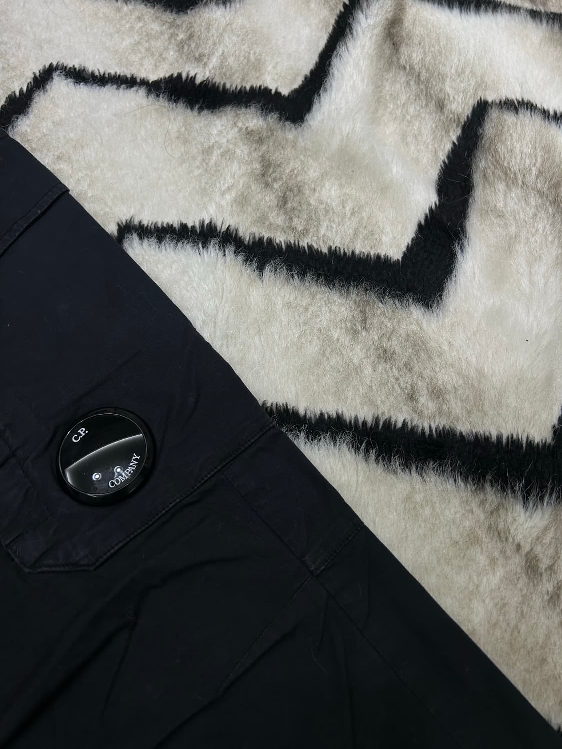 [32]C.P 컴퍼니 렌즈 카고 코튼 팬츠/블랙 상품이미지1