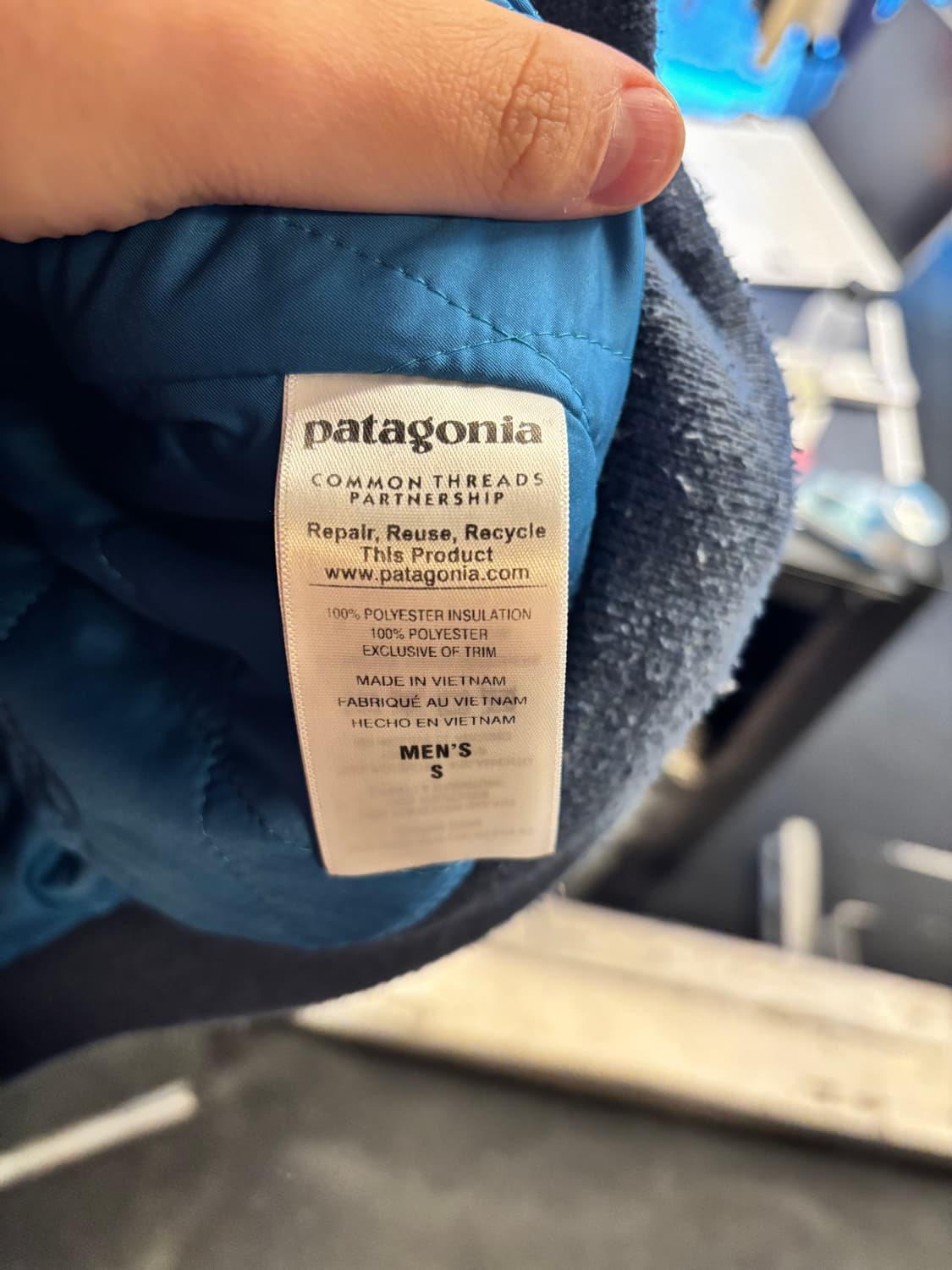 파타고니아 안감 패딩 후드집업 상품이미지3