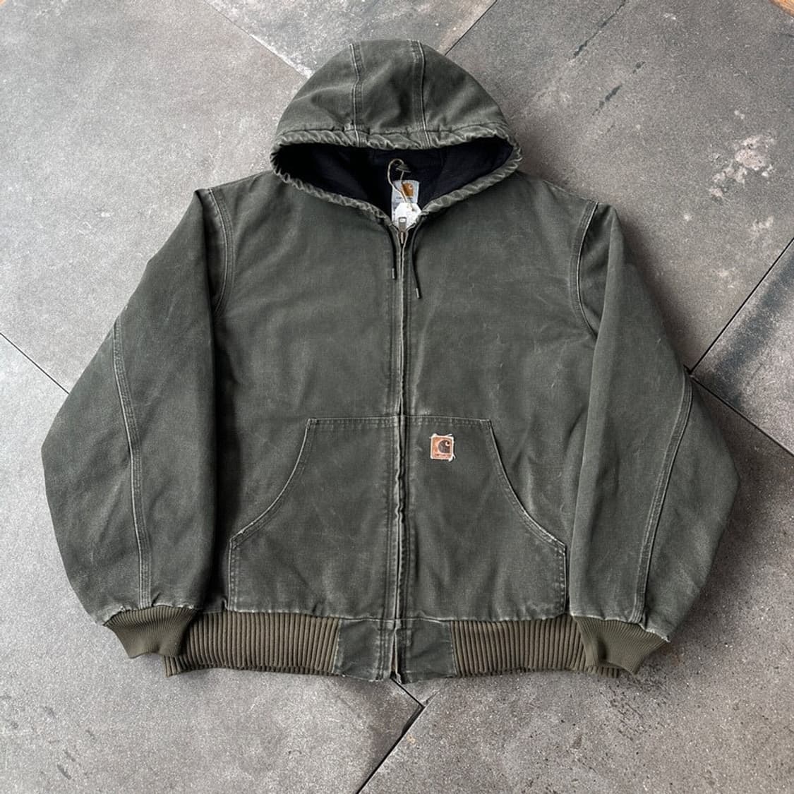 j130 모스 or 다크브라운 구해요 m사이즈 상품이미지1