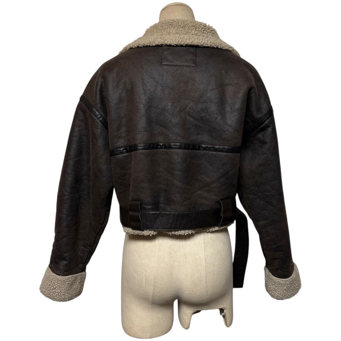 3660 자라 브라운 크롭 루즈핏 무스탕 퍼자켓 상품이미지2