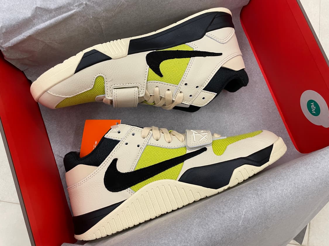 나이키 트레비스 스캇 점프맨 잭TR 275사이즈 상품이미지1