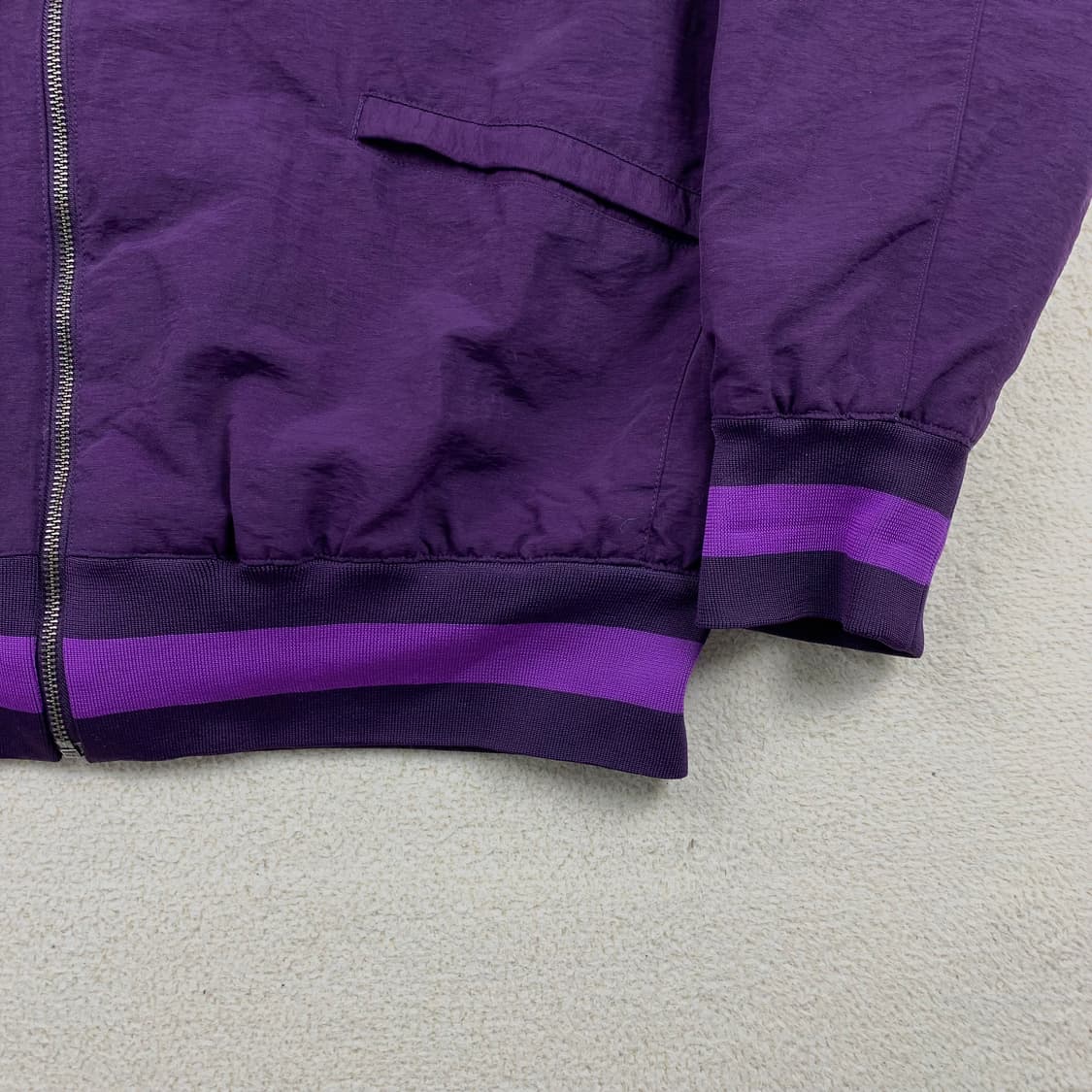 아디다스 오리지날스 나일론쉘 바시티 봄버 자켓 퍼플  상품이미지7