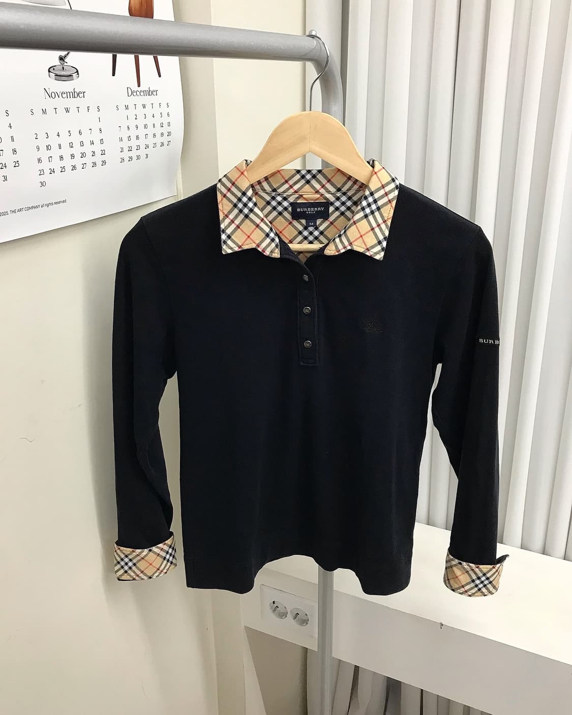 버버리 노바체크 카라 긴팔티 상품이미지1