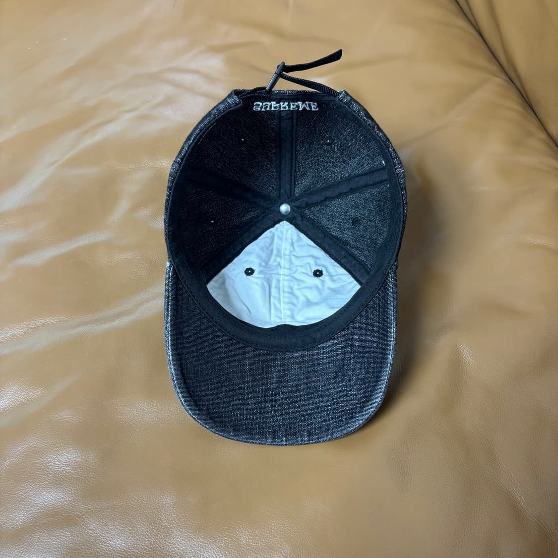 Supreme 슈프림 스몰로고 데님 블랙 6패널 볼캡 모자 (Black) 상품이미지6