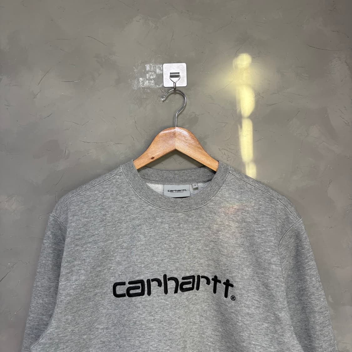 칼하트 wip 빅로고 맨투맨 그레이 상품이미지2