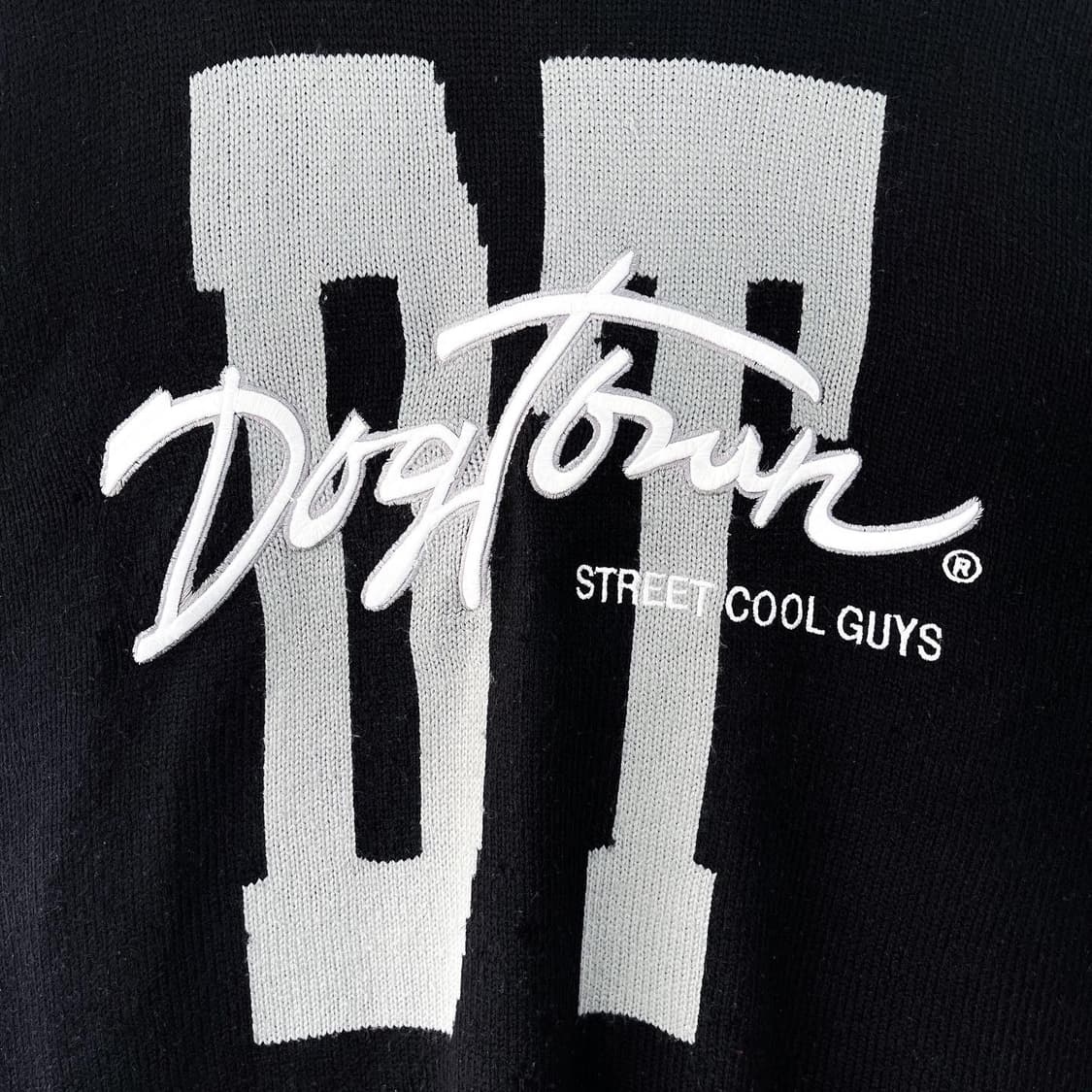 독 타운 DT슬러거 로고 빅사이즈 블랙아크릴니트 상품이미지4