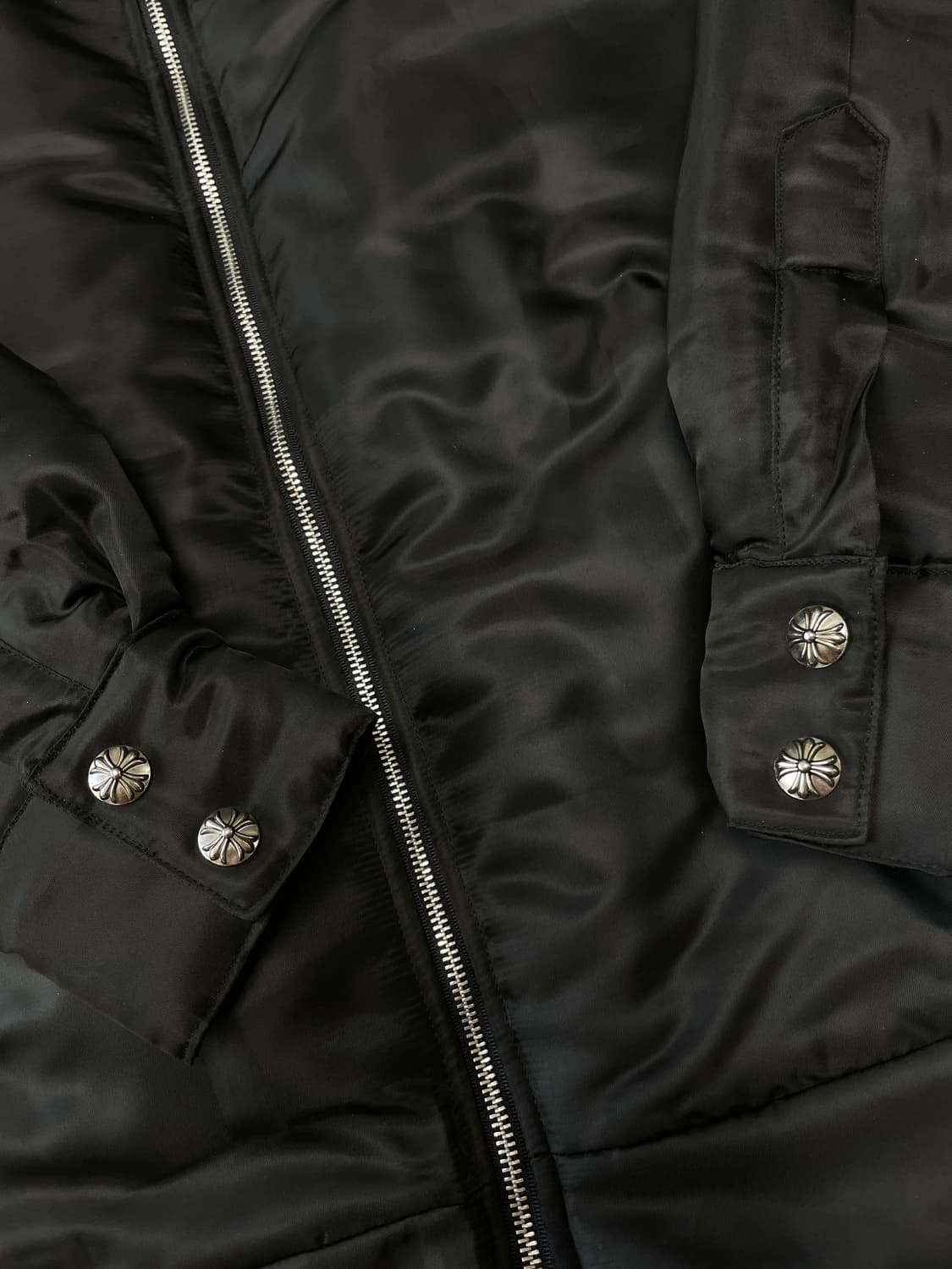 [새상품] 크롬하츠 나일론 푸퍼 패딩 상품이미지3