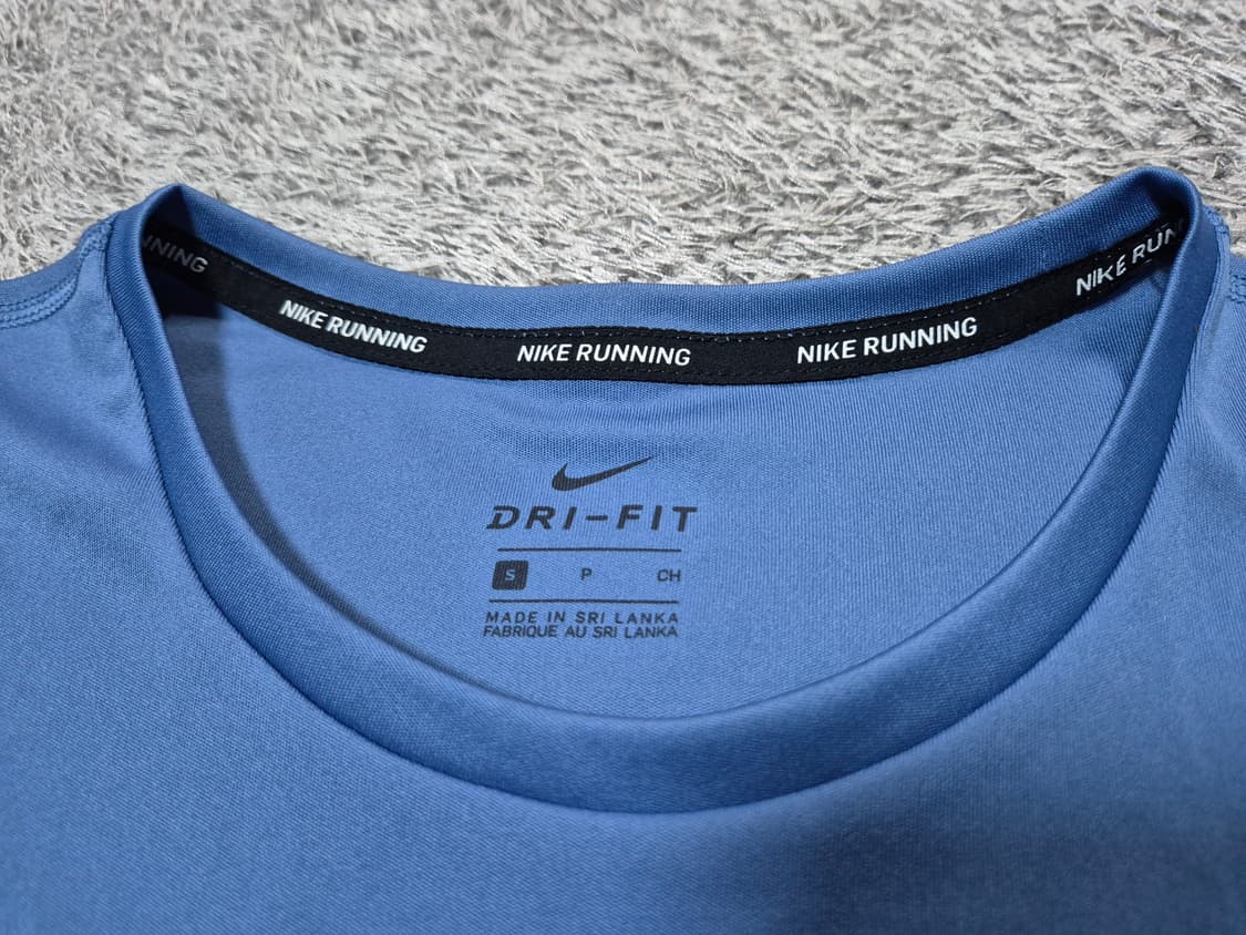 나이키 드라이핏 여성 크롭 기능성 반팔티 S(80) 상품이미지3