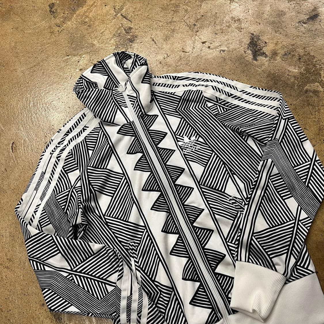 [정품/85] 아디다스 블랙 화이트 패턴 져지 트랙탑 b8 상품이미지1