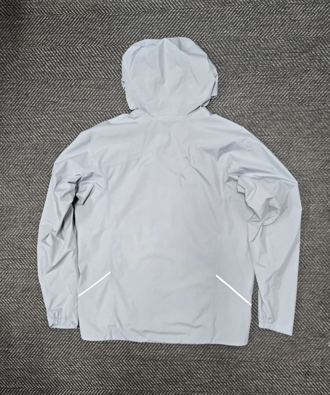 아크테릭스 ARCTERYX 솔라노 후디 상품이미지3