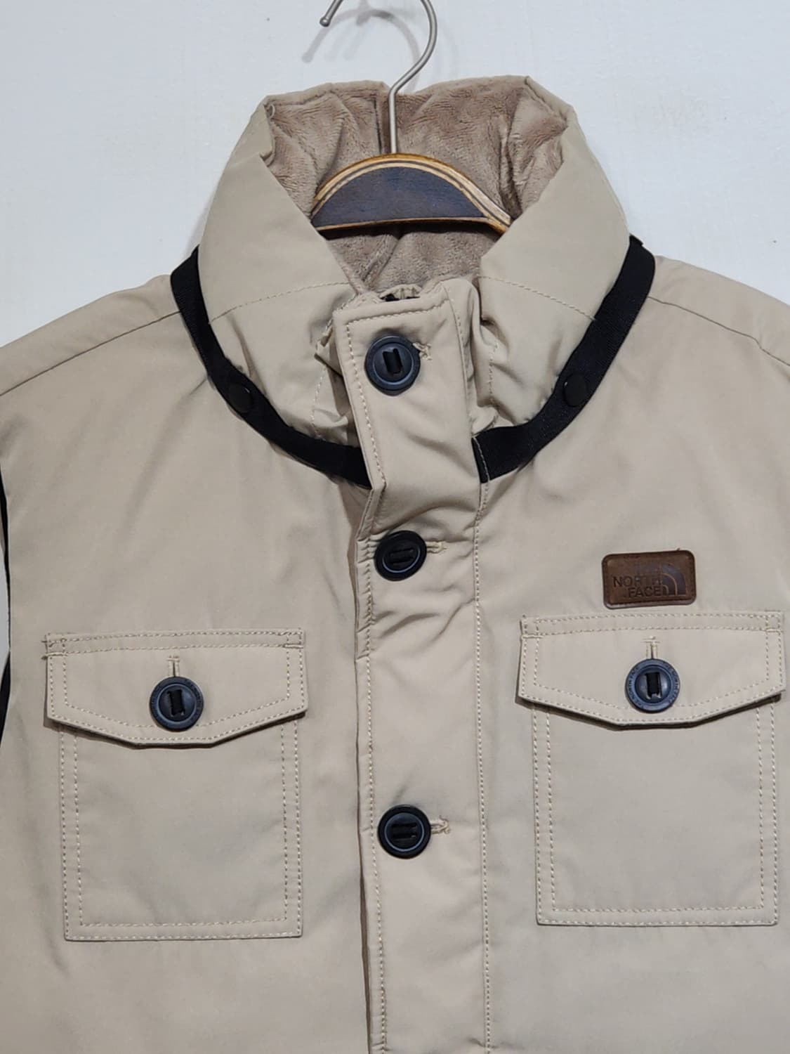 (100) 노스페이스 거위털 패딩조끼 베이지 구스다운 베스트  상품이미지2