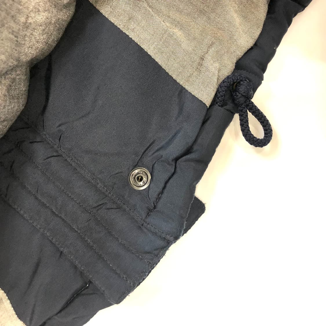 입생로랑 퀼팅 네이비 패딩 95 상품이미지4