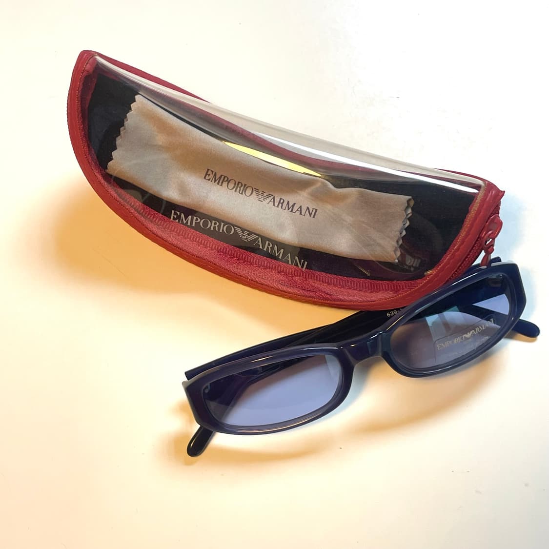 EMPORIO ARMANI 엠포리오 아르마니 사의 빈티지 선글라스 판매합 상품이미지1