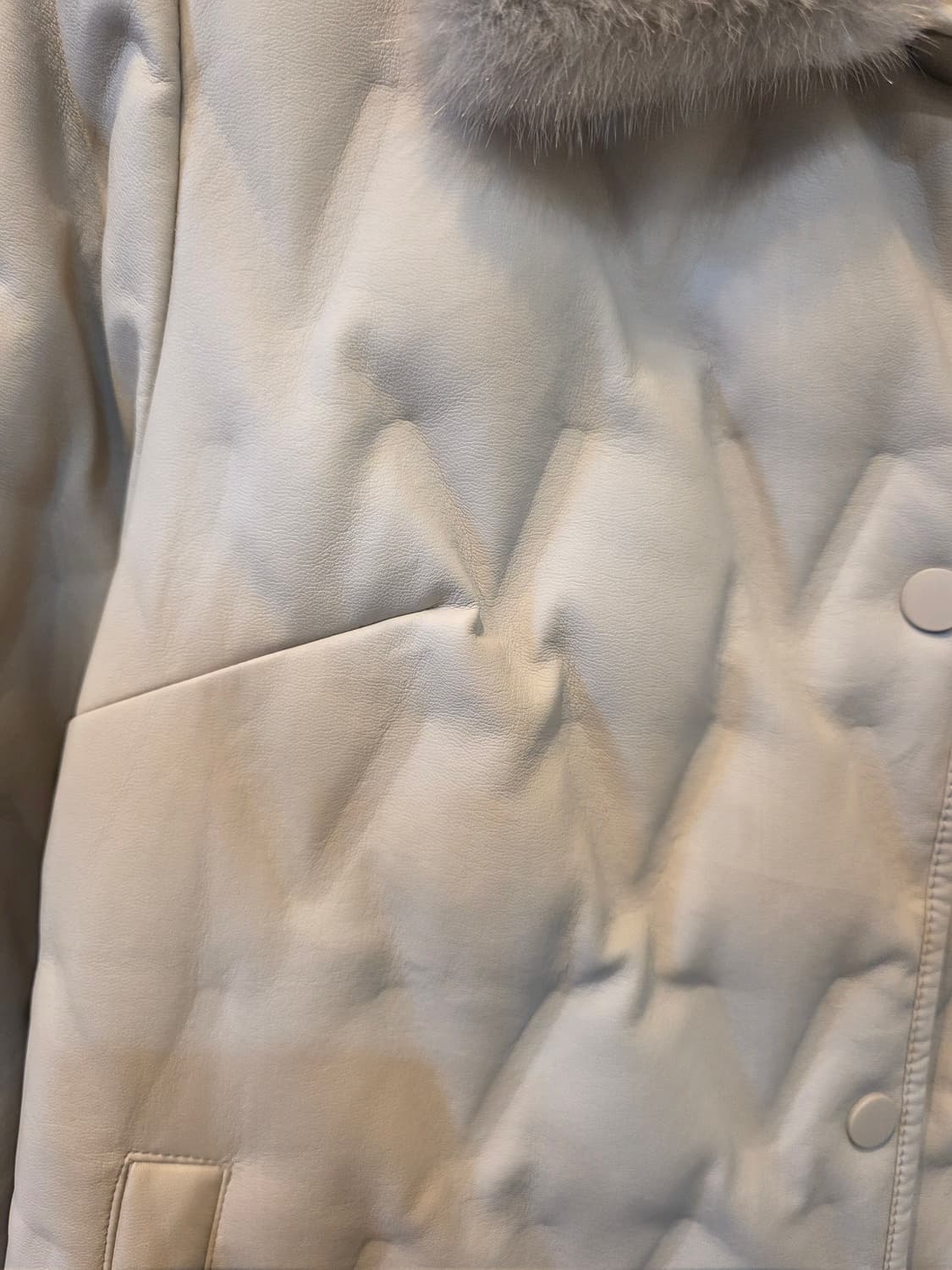 박춘무 밍크 카라 퀼티드 페이크 다운코트 상품이미지3