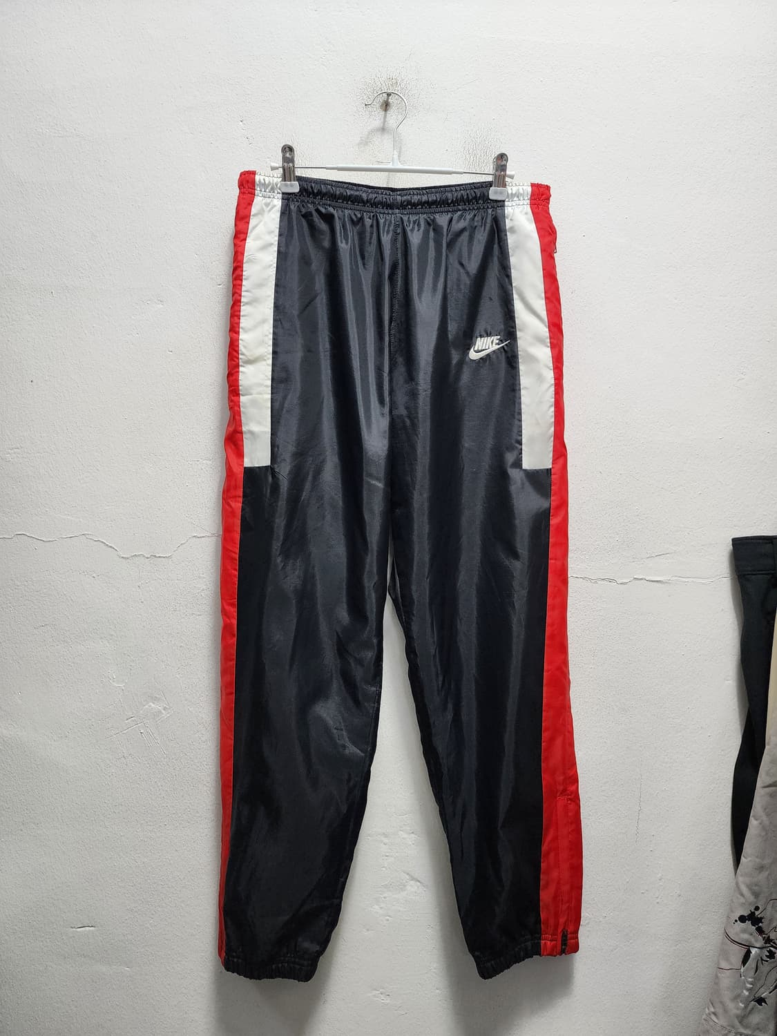 나이키 리이슈 우븐 트랙팬츠 상품이미지1